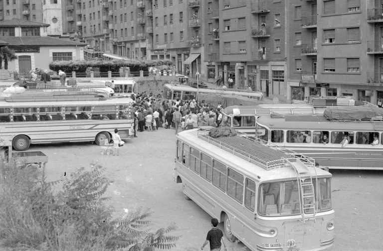 Eibar 1960-1980: Gozo eta mikatz documental para jóvenes