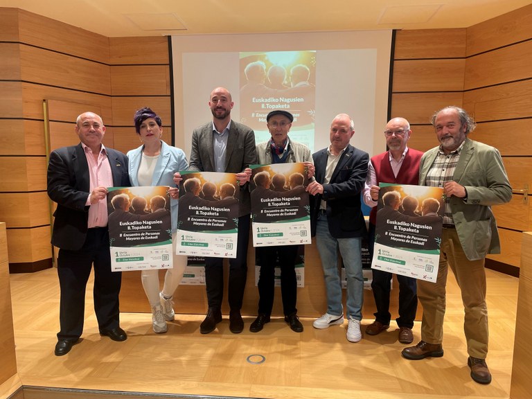 Imagen de la presentación del "II Encuentro de Personas Mayores de Euskadi".